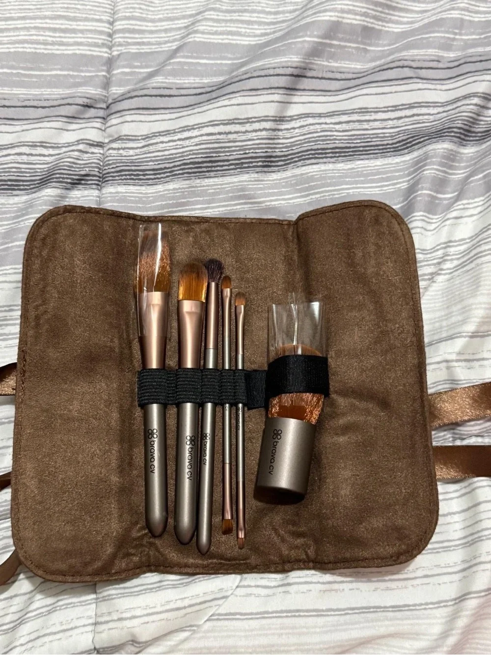 Brown Travel Makeup Brush Set with Roll-Up Case